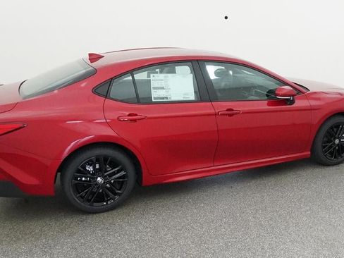 New 2026 Toyota Camry SE FWD image 10