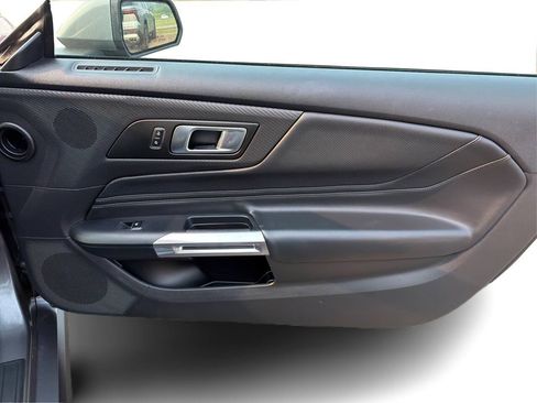 Used 2025 Ford Mustang Premium RWD image 18