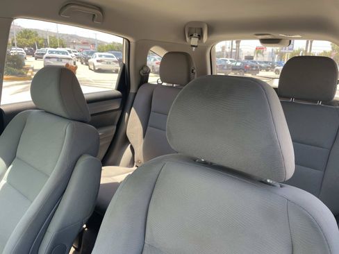 Used 2011 Honda CR-V LX image 11