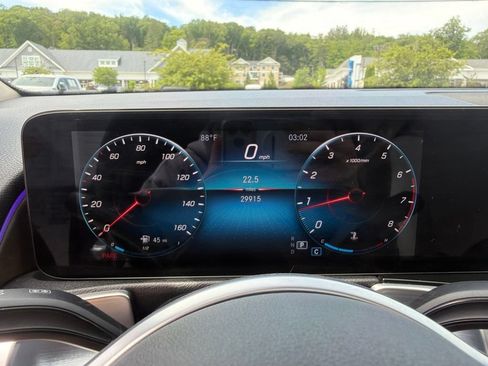 Used 2022 Mercedes-Benz GLB 250 4MATIC w/ Premium Package Lite image 26