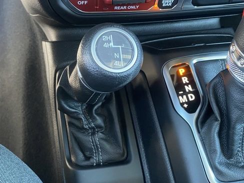 New 2025 Jeep Wrangler Rubicon w/ Technology Group image 24