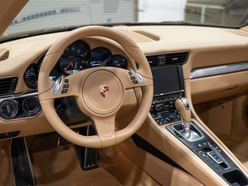 Used 2014 Porsche 911 Carrera 4 AWD/4WD image 47