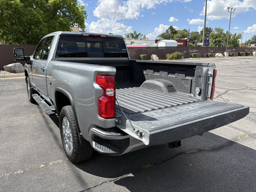 Used 2024 Chevrolet Silverado 3500 High Country AWD/4WD image 10