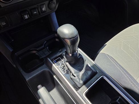 Used 2021 Toyota Tacoma TRD Sport RWD image 29
