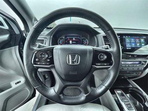 Used 2020 Honda Pilot Touring image 21