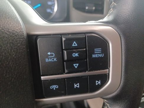 Used 2024 Ford Expedition XLT RWD image 29