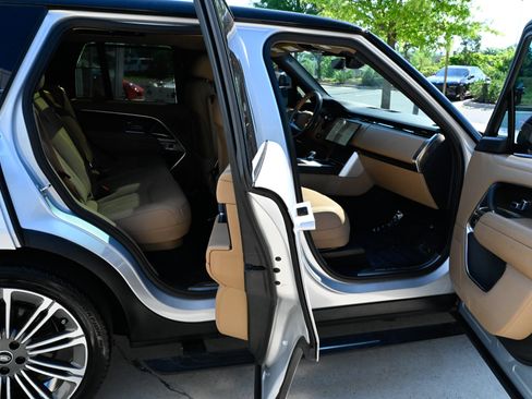 Used 2025 Land Rover Range Rover SE AWD/4WD image 49