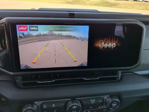 New 2026 Jeep Gladiator Mojave image 25