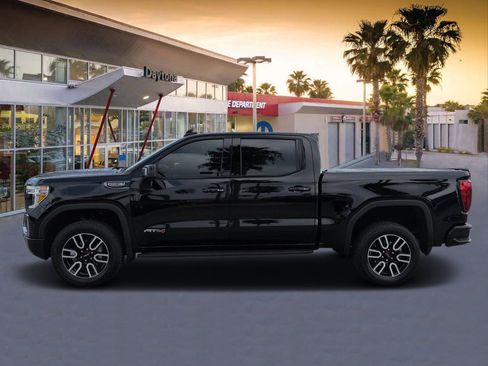 Used 2022 GMC Sierra 1500 AT4 w/ AT4 Premium Package AWD/4WD image 6