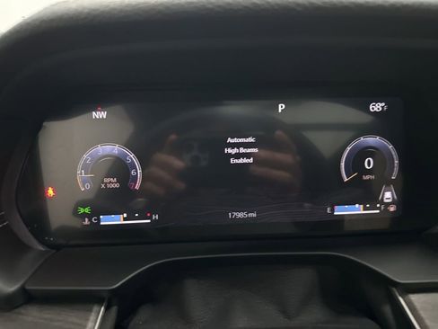 Used 2023 Jeep Grand Cherokee Limited image 13