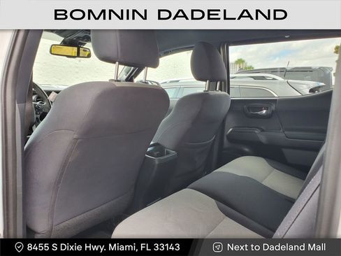 Used 2020 Toyota Tacoma TRD Off-Road image 8