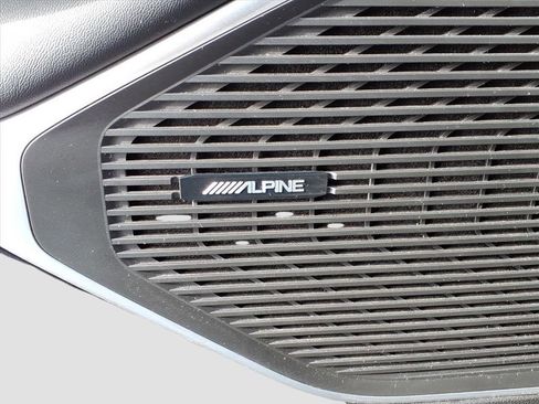 Used 2024 Jeep Wagoneer Series II w/ Flexible Seating Group image 12