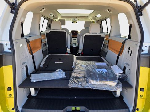 New 2025 Volkswagen ID. Buzz Pro S Plus image 6