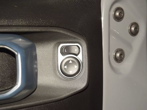 Used 2023 Jeep Wrangler Unlimited Sport AWD/4WD image 42