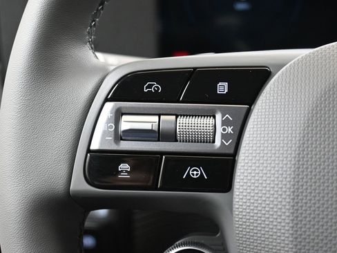 New 2025 Hyundai Ioniq 5 SEL image 26