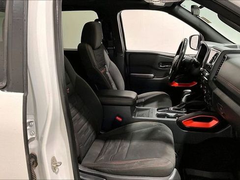 Used 2023 Nissan Frontier PRO-4X AWD/4WD image 30