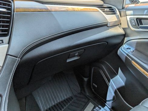 Used 2017 GMC Yukon Denali AWD/4WD image 33