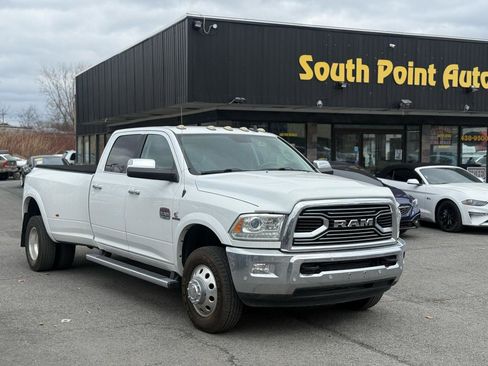 Used 2018 RAM 3500 Laramie Longhorn image 17