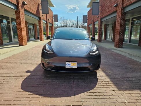 Used 2020 Tesla Model Y Long Range image 2