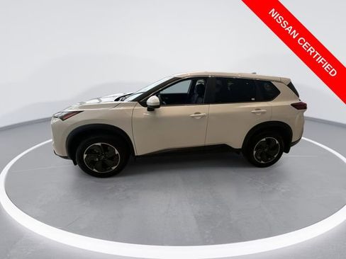 Certified 2026 Nissan Rogue SV image 5