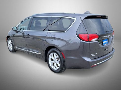 Used 2020 Chrysler Pacifica Limited FWD image 7