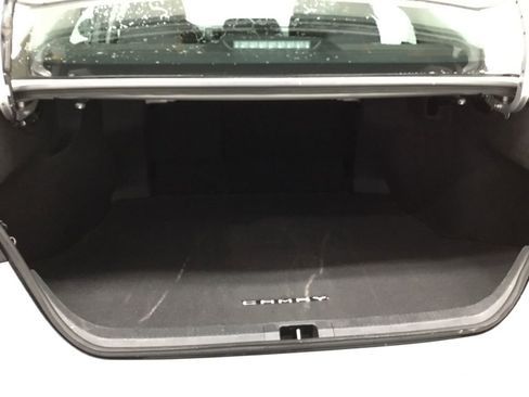 Used 2025 Toyota Camry SE image 13