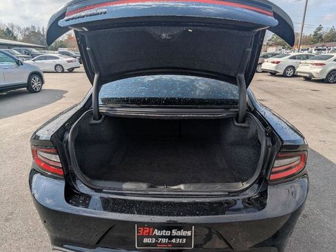 Used 2018 Dodge Charger R/T image 16