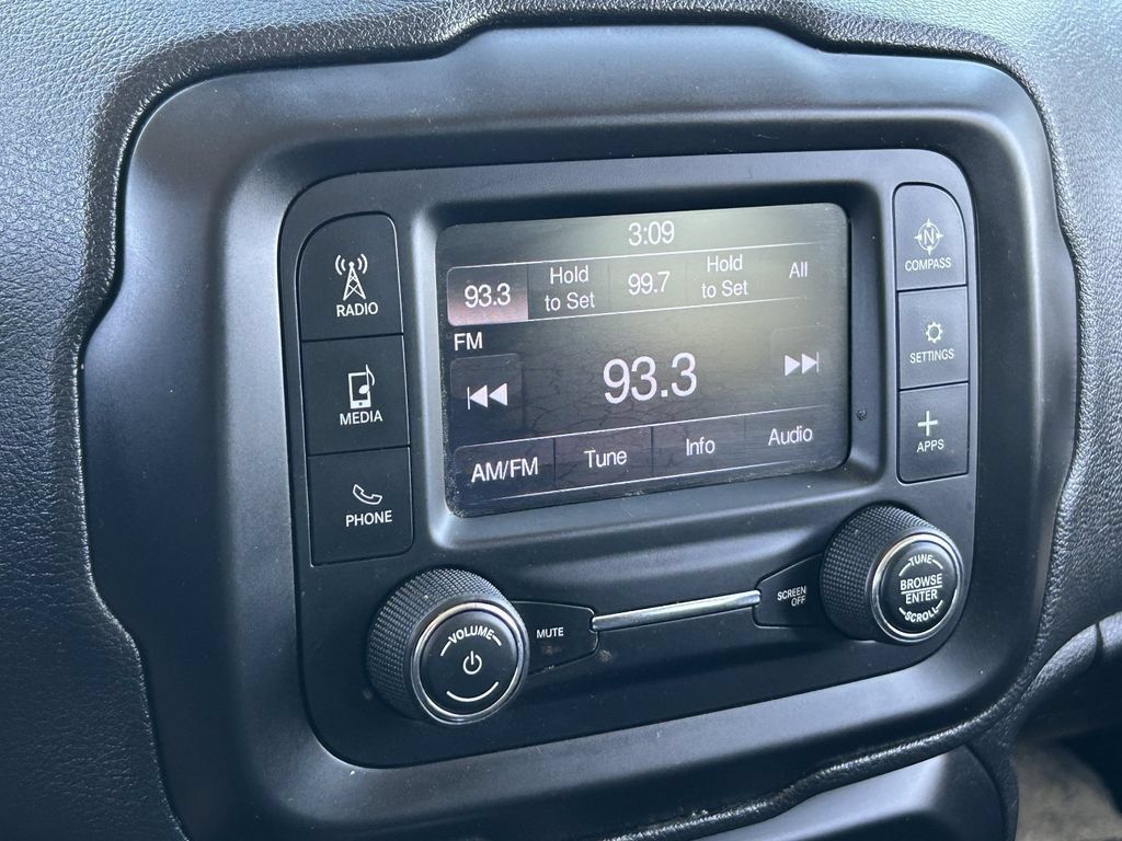 Used 2019 Jeep Renegade Sport w/ Sport Appearance Group AWD/4WD image 27