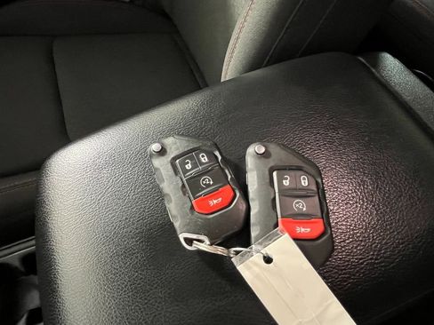 Used 2021 Jeep Wrangler Rubicon AWD/4WD image 27