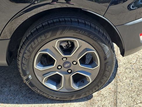 Used 2021 Ford EcoSport S image 29