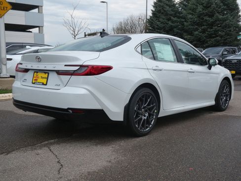 New 2026 Toyota Camry XLE AWD/4WD image 2
