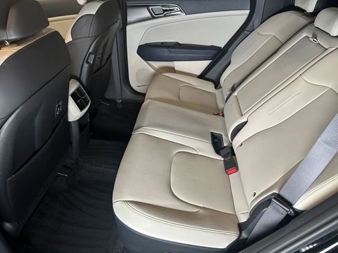 Used 2023 Kia Sportage EX AWD/4WD image 20