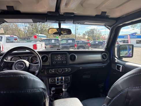 Used 2019 Jeep Wrangler Unlimited Sport S image 19