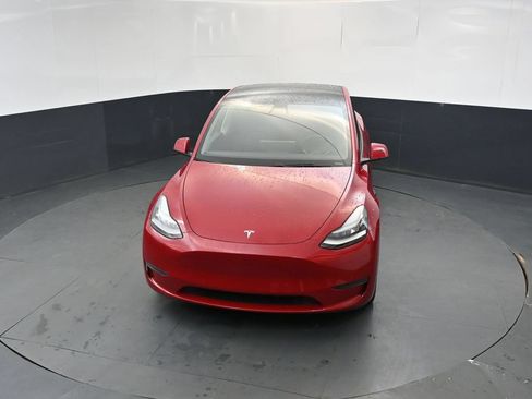 Used 2021 Tesla Model Y Long Range AWD/4WD image 28