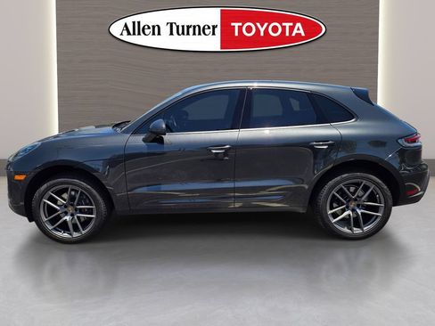 Used 2024 Porsche Macan AWD/4WD image 9