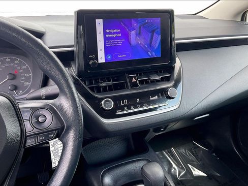 Used 2024 Toyota Corolla LE FWD image 7