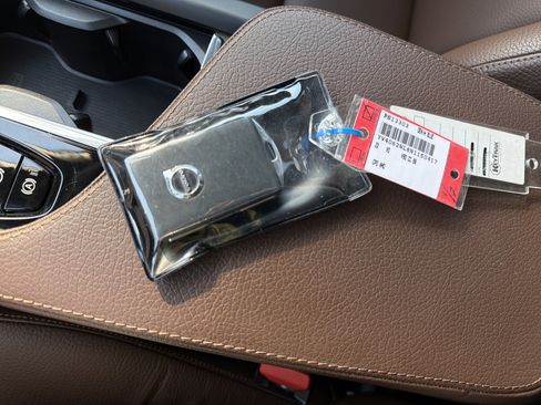 Certified 2022 Volvo V90 B6 Cross Country image 38