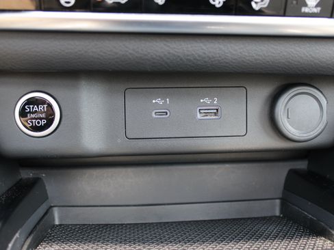 Certified 2023 Nissan Rogue SV w/ SV Premium Package AWD/4WD image 19