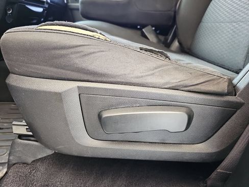 Used 2019 RAM 1500 Warlock AWD/4WD image 33