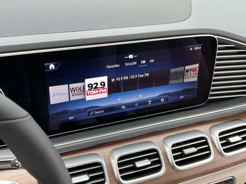 New 2026 Mercedes-Benz GLE 350 4MATIC image 16