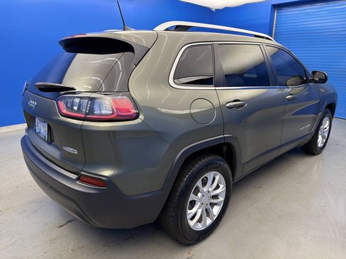 Used 2019 Jeep Cherokee Latitude w/ Popular Appearance Group image 7