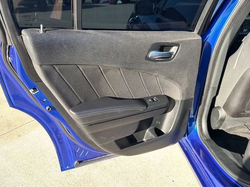 Used 2019 Dodge Charger SXT w/ Blacktop Package image 47