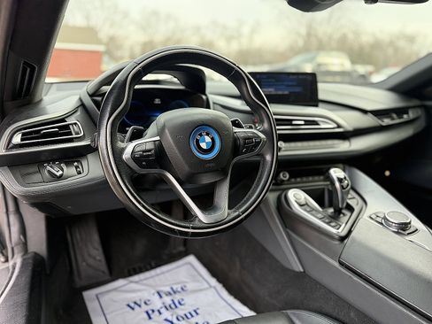 Used 2015 BMW i8 image 23