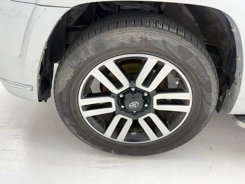 Used 2018 Toyota 4Runner Limited AWD/4WD image 6