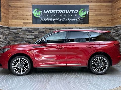 Used 2021 Lincoln Corsair AWD image 8