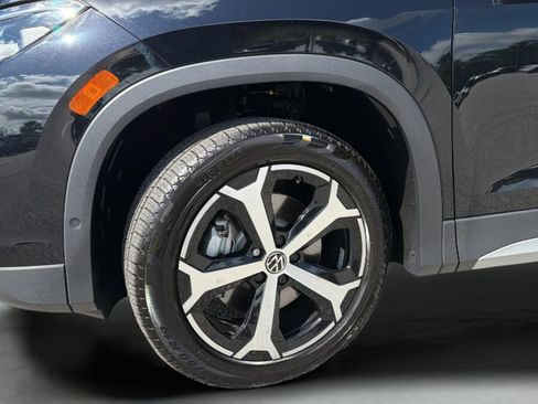 New 2026 Volkswagen Tiguan SE AWD/4WD image 33