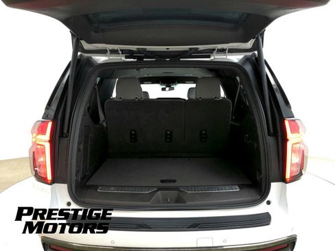 Used 2022 Chevrolet Suburban Z71 w/ Luxury Package AWD/4WD image 31