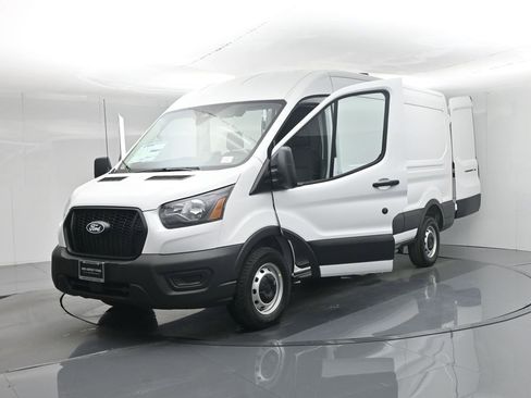 New 2026 Ford Transit 150 148 Medium Roof w/ Load Area Protection Package RWD image 26