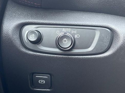 Used 2025 Chevrolet Blazer RS image 17