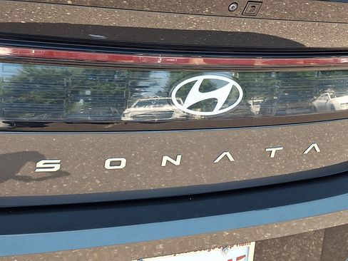 Used 2025 Hyundai Sonata SEL FWD image 16